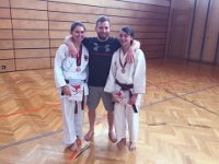 Am Wochendende des 24./25.06.2017 fand das alljährliche Internationale Kyu-Turnier sowie der anschließende Kawasoe Memorial Cup in Österreich statt. Von Torii begaben sich Marcus, Franzi und Anne auf die lange Reise dahin. Neben Teilnehmern aus Deutschland, war auch Österreich, die Schweiz, Ungarn und Slowenien vertreten. Unsere Torii's gaben ihr Bestes und kehrten mit super Platzierungen wieder zurück.