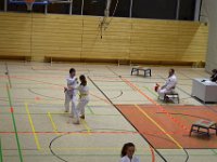 Am Freitag war es wieder soweit - die Austragung unseres zweiten Torii Kids Cups dieses Jahres. Neben unseren jungen Torii-Kämpfern war auch das Dojo Nitta mit seinen Schützlingen wieder herzlich eingeladen. Sie folgten unserem Ruf und so füllte sich die Halle ziemlich rasch. Damit war auch bei unseren Gürtelträgern der Kampf um die ersten drei Podestplätze in Kata und Kumite eröffnet. Für unsere Bärchen galt es im Fitness-Wettkampf alles zu geben. Schnelligkeit, Ausdauer und Kraft waren gefordert, um letztlich ganz oben zu stehen.