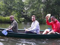 Nach den vielen Karate-Ereignissen die das Jahr 2017 schon zu bieten hatte, wurde es mal Zeit für eine Abwechslung. Also beschlossen wir einen Torii-Ausflug in den Spreewald zu machen. Mit unseren 6 Kanadiern ging es 20km durch das Biosphärenreservat. Nach über 4 Stunden mit viel Spaß und toller Natur hatten wir unsere Tour von Lübbenau über Leipe bis nach Lehde geschafft. Für uns alle war es eine tolle Erfahrung, die es sicherlich mal zu wiederholen gilt. Und damit nicht nur der Muskelkater als Erinnerung bleibt, gibt es auch noch einige Fotos vom Tage...